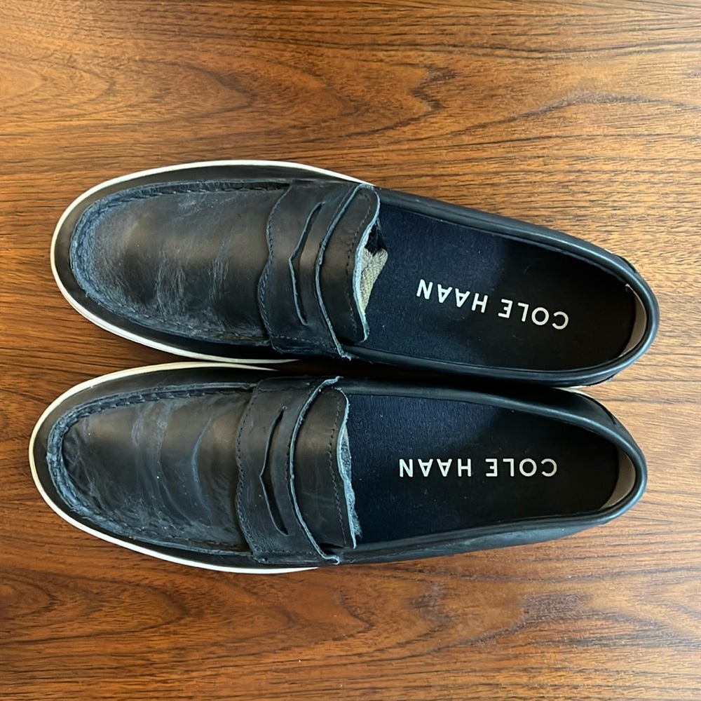 Men’s slip shoes.